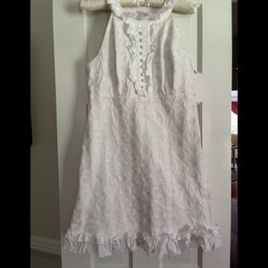 Lilly Pulitzer 100% cotton w/ ruffles at neck and bottom-fitted for a sexy look!
